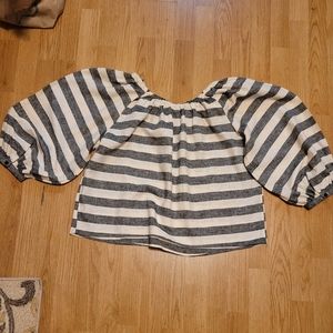 Off Shoulder balloon Sleeve top